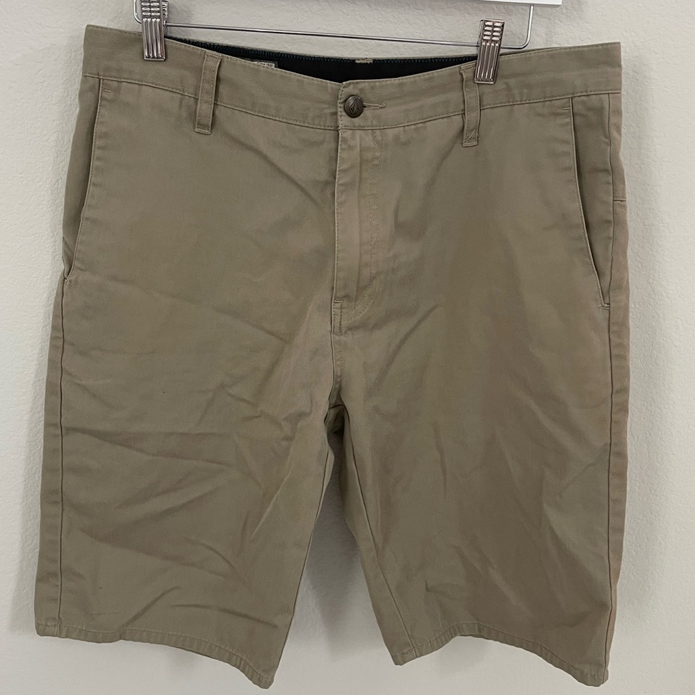 Volcom Mens shorts